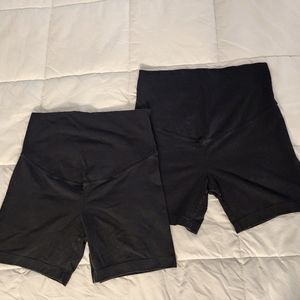 Old Navy Maternity Yoga Shorts. Size small. Black. Over Belly Design.